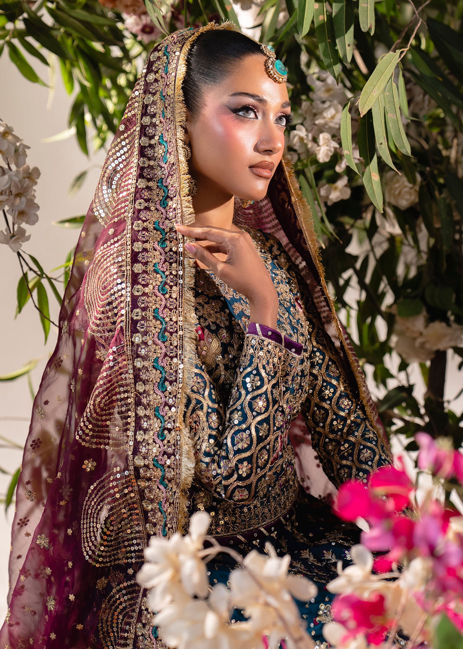 Haseens Official Zar Afshan - Image 10